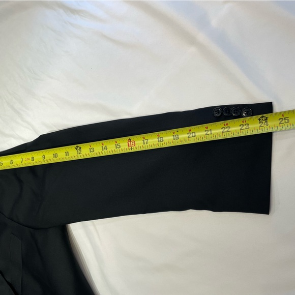 Jos. A. Bank Reserve Reda Italian 100% Wool Super 110’s Black Blazer Size 44S - Picture 15 of 16